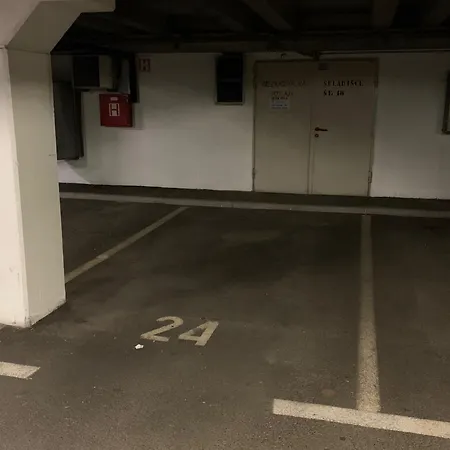 Charm Haven * リュブリャナ